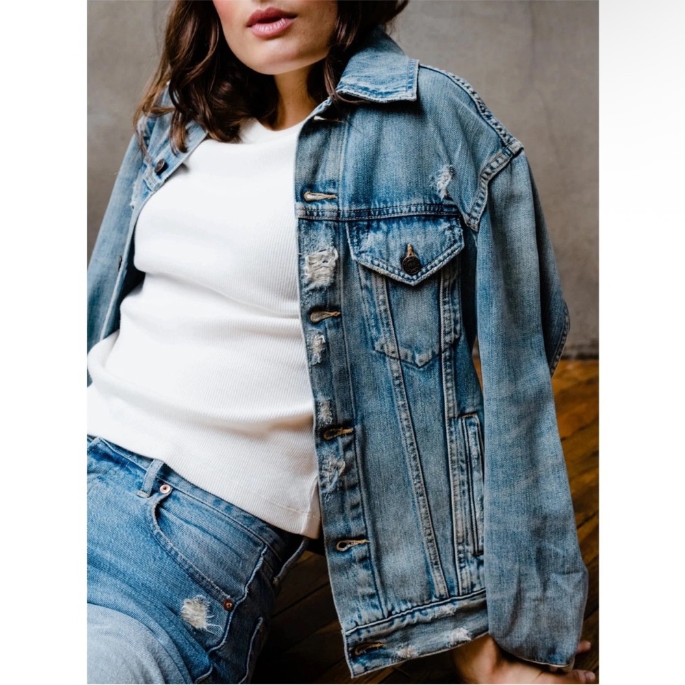 ABLE Women's Merly Denim Trucker Jacket Distressed Blue Closet Staple Sz Medium